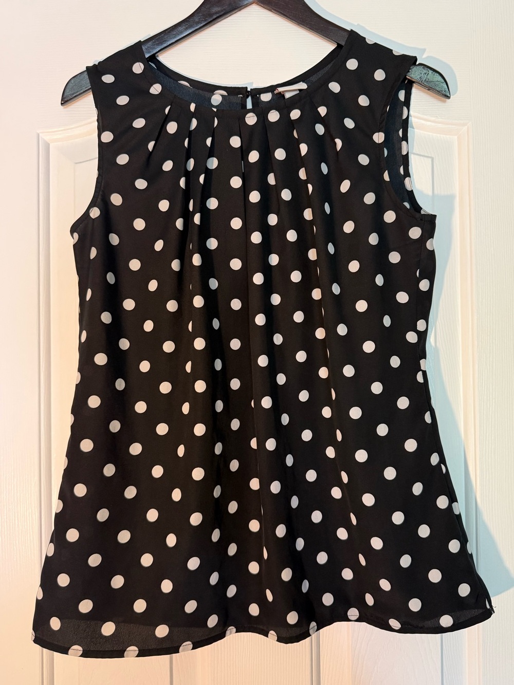 Black Polka Dot Sleeveless Blouse, Small
